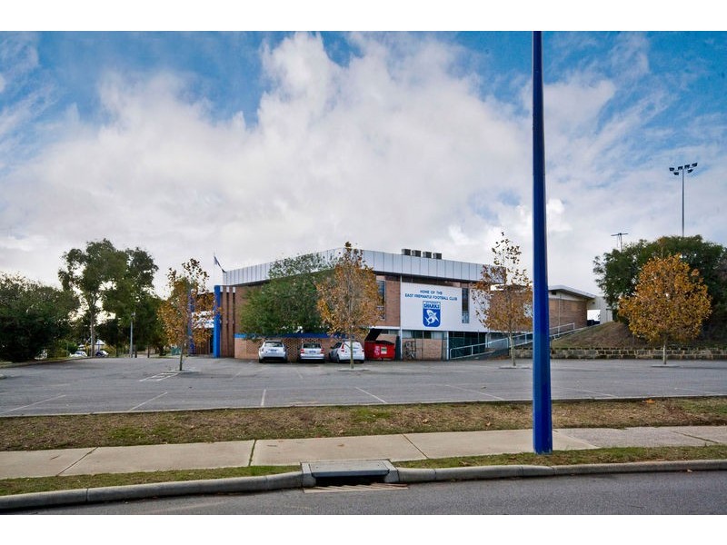 18 Robinson Street, Fremantle WA 6160