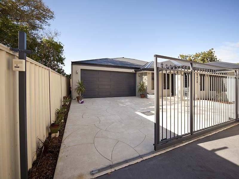 42A Hooson Way, Wilson WA 6107