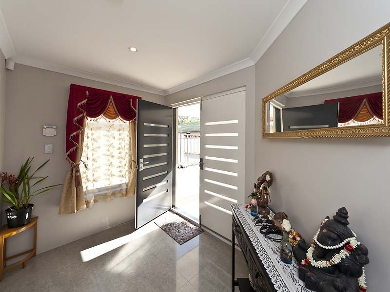 42A Hooson Way, Wilson WA 6107