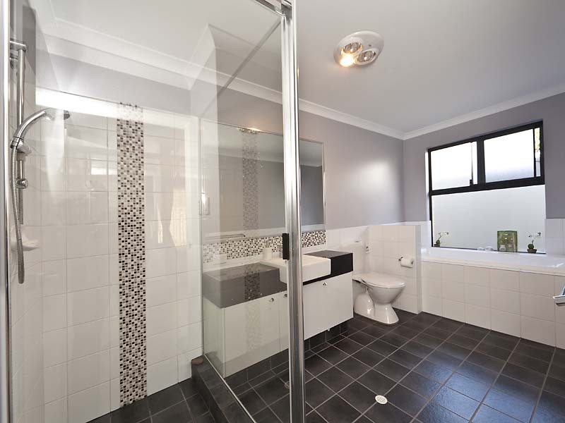 42A Hooson Way, Wilson WA 6107