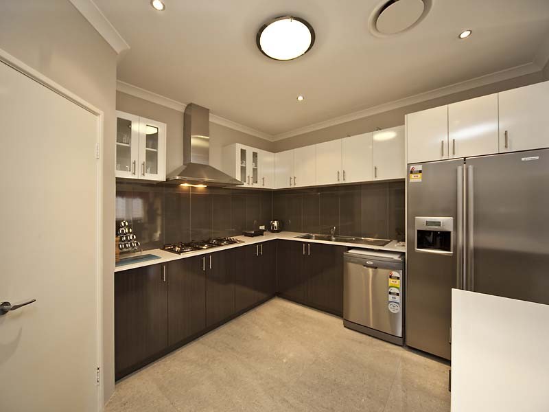 42A Hooson Way, Wilson WA 6107