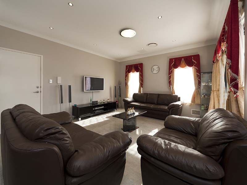 42A Hooson Way, Wilson WA 6107
