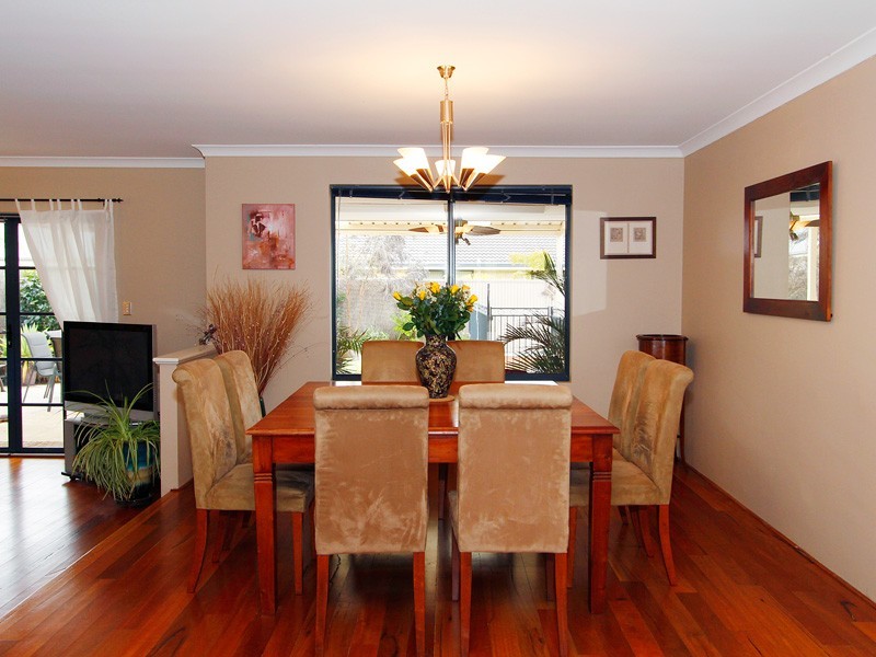 8 Big Springs Road, Southern River WA 6110