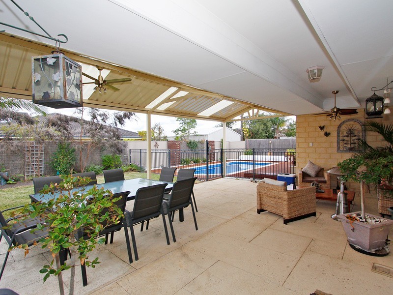 8 Big Springs Road, Southern River WA 6110