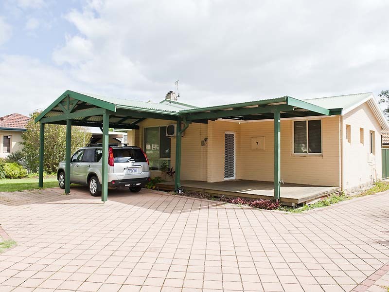 7 Holford Way, Wilson WA 6107