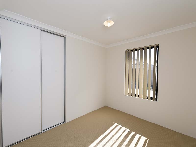 4/7 Stockman Way, Cannington WA 6107