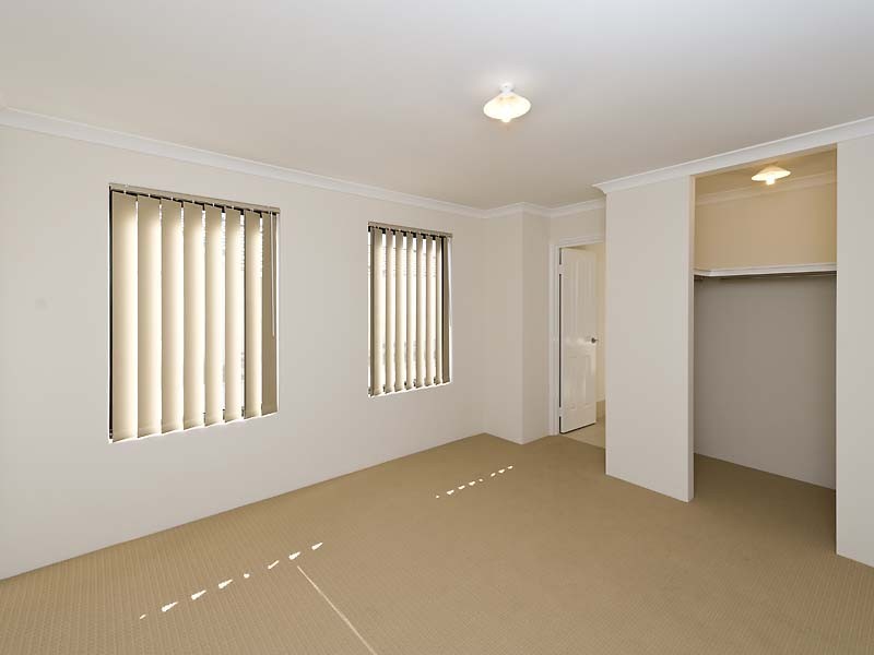 4/7 Stockman Way, Cannington WA 6107