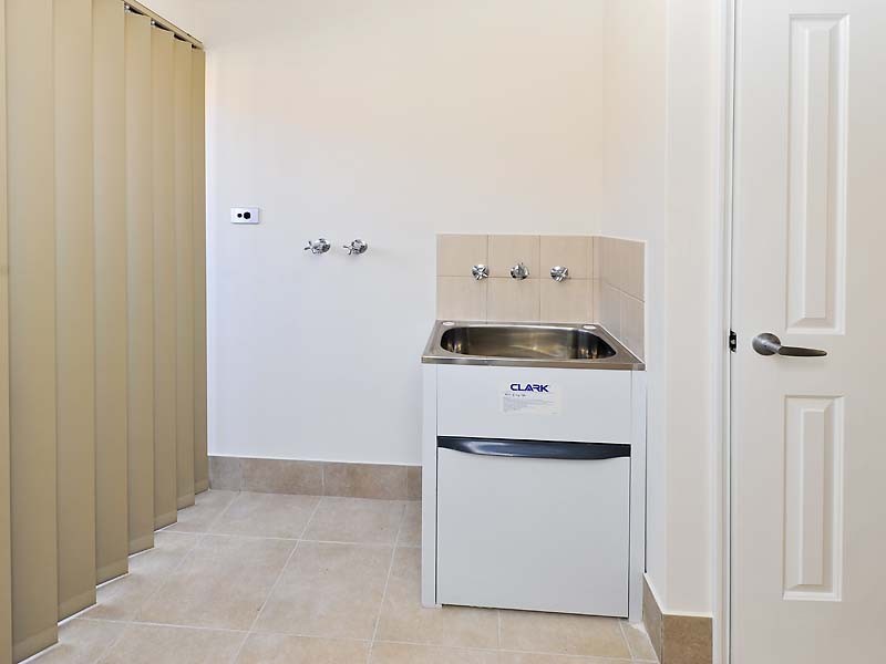 4/7 Stockman Way, Cannington WA 6107