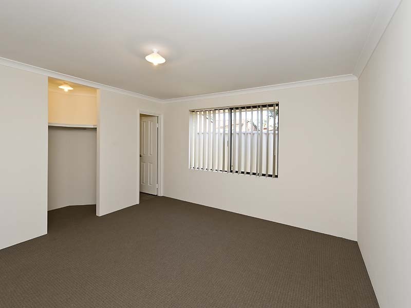 4/7 Stockman Way, Cannington WA 6107