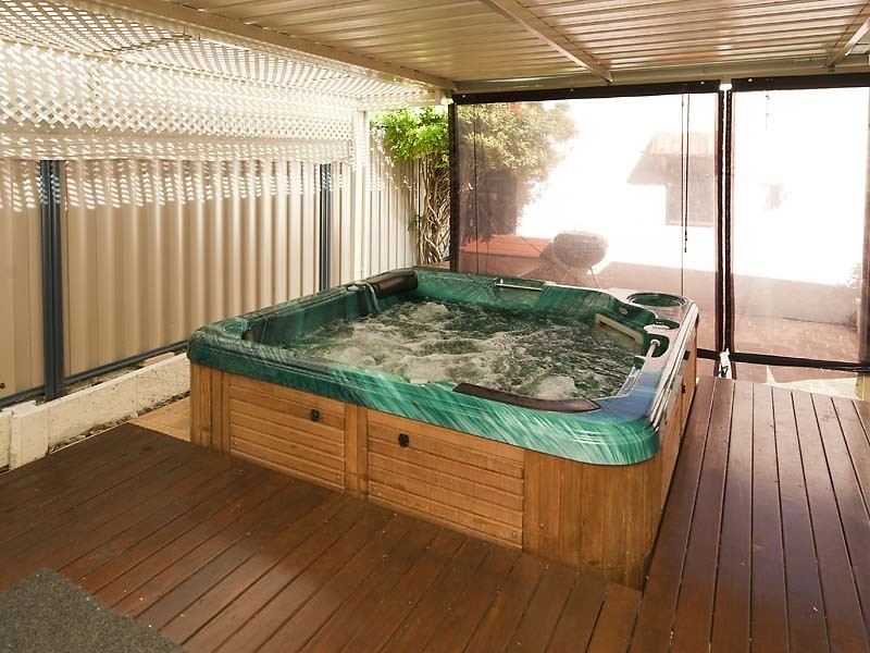 14A Chiswick Street, Riverton WA 6148