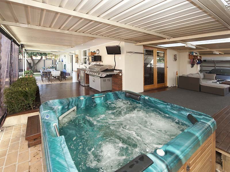 14A Chiswick Street, Riverton WA 6148