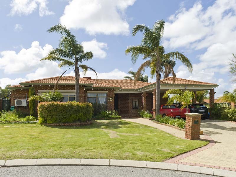 35 Treetop Circle, Canning Vale WA 6155
