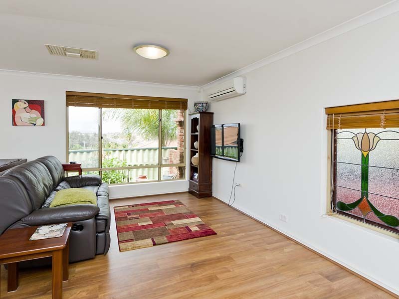 35 Treetop Circle, Canning Vale WA 6155
