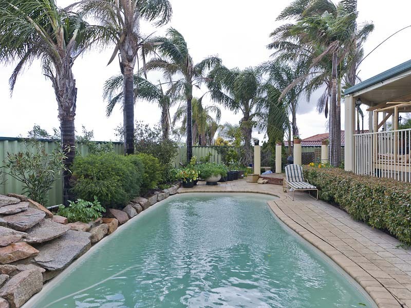 35 Treetop Circle, Canning Vale WA 6155