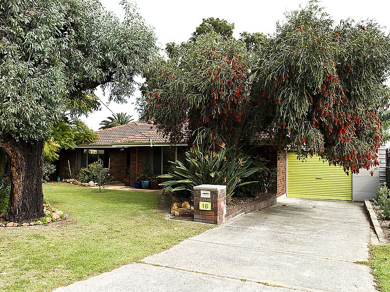 16 Colahan Way, Ferndale WA 6148