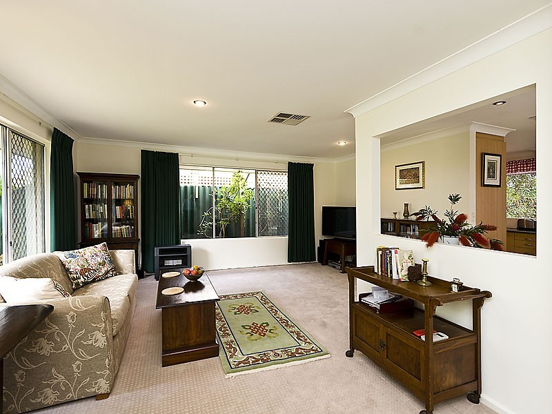 16 Colahan Way, Ferndale WA 6148