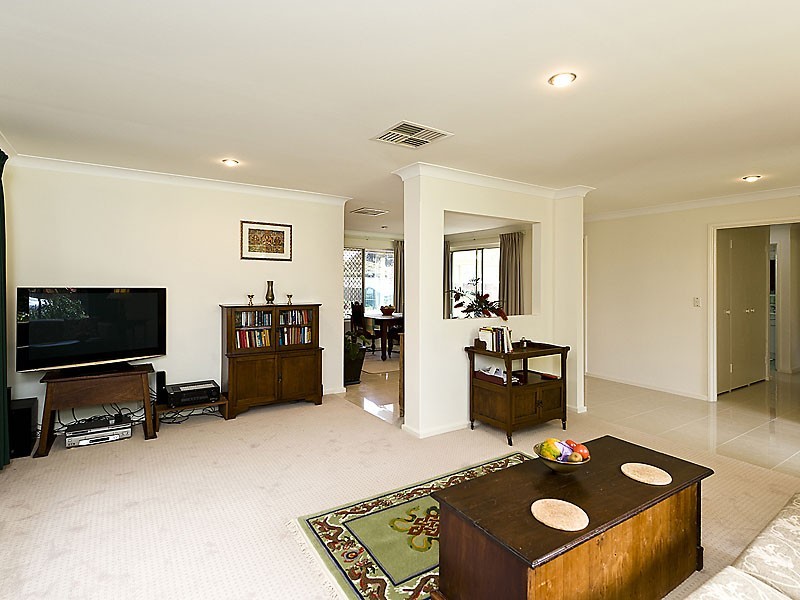 16 Colahan Way, Ferndale WA 6148