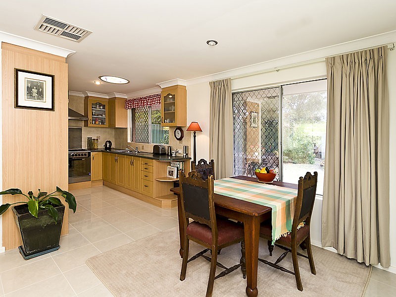 16 Colahan Way, Ferndale WA 6148