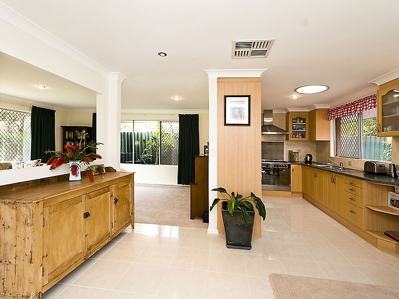 16 Colahan Way, Ferndale WA 6148