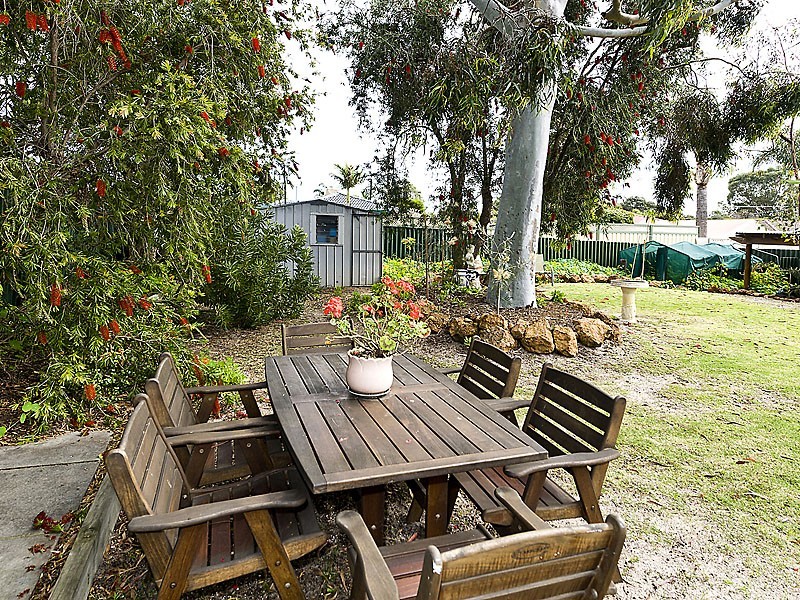 16 Colahan Way, Ferndale WA 6148