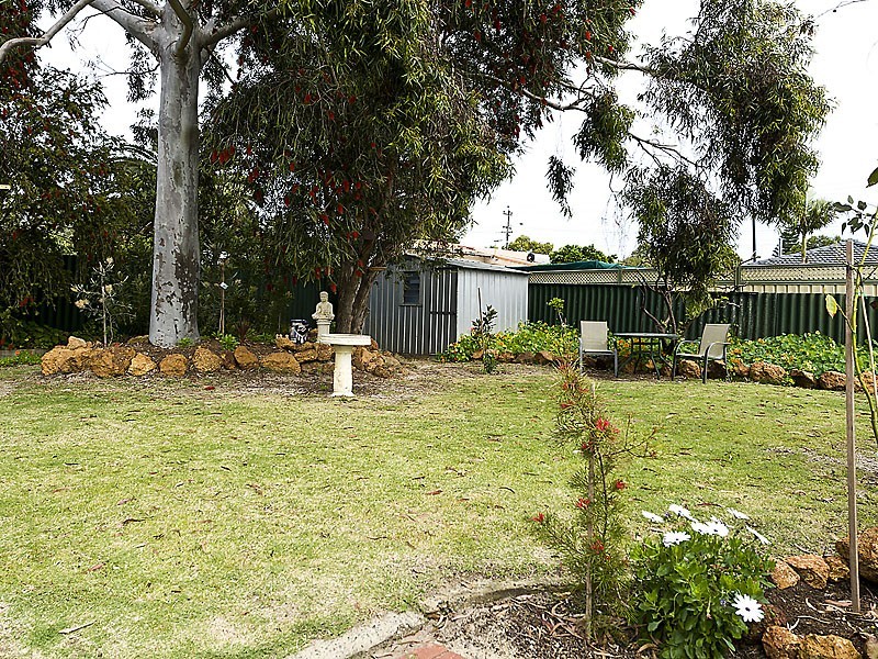 16 Colahan Way, Ferndale WA 6148