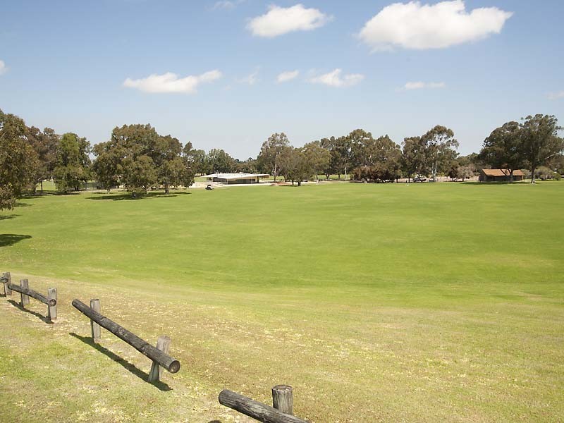 35B Hopkinson Way, Wilson WA 6107