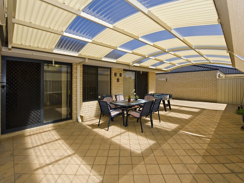 1/152 Treasure Road, Queens Park WA 6107