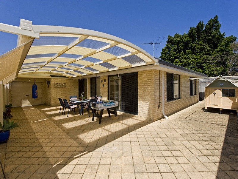 1/152 Treasure Road, Queens Park WA 6107