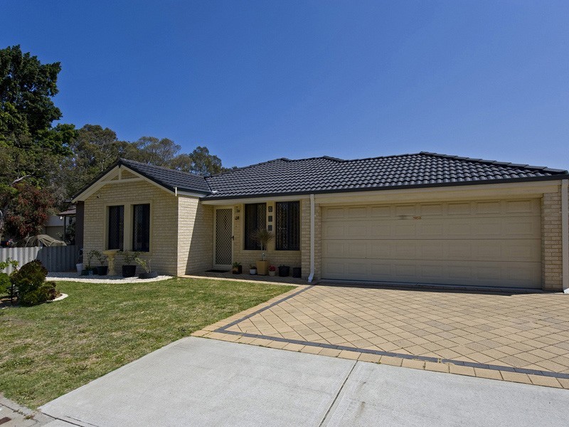 1/152 Treasure Road, Queens Park WA 6107