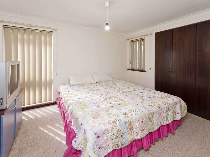 56 Periwinkle Way, Parkwood WA 6147