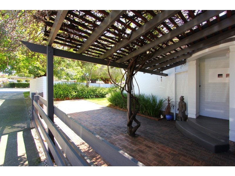 48A Victoria Street, St James WA 6102