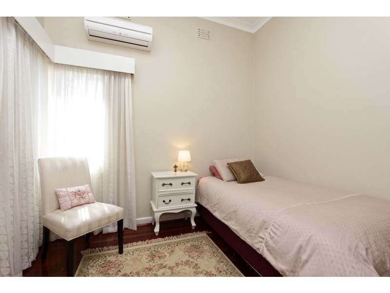 48A Victoria Street, St James WA 6102