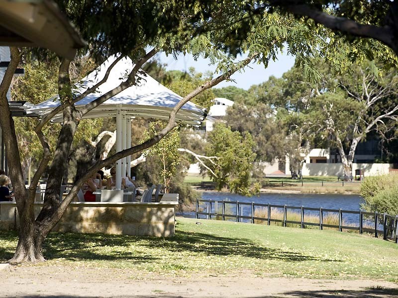 7 Michelle Street, Wilson WA 6107