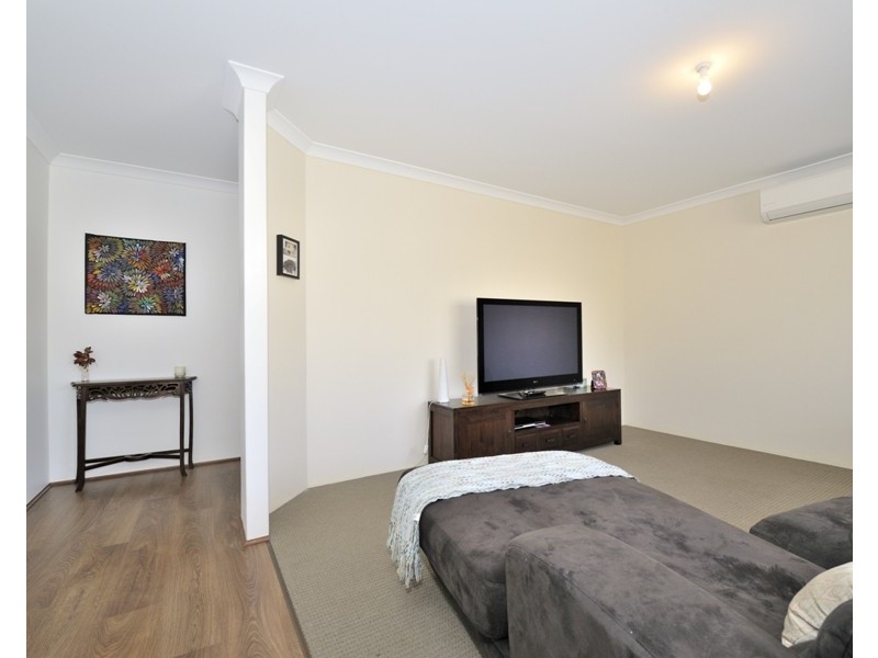 17A Hooson Way, Wilson WA 6107