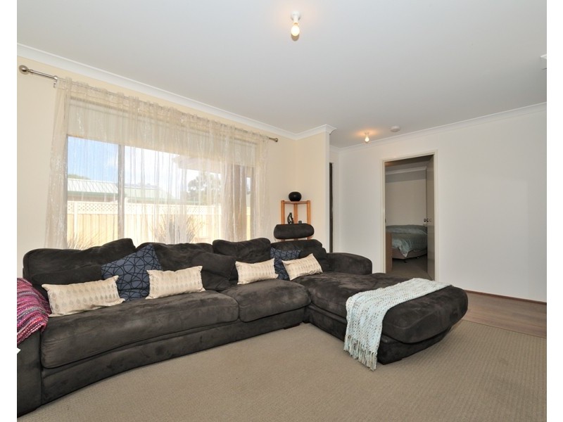 17A Hooson Way, Wilson WA 6107