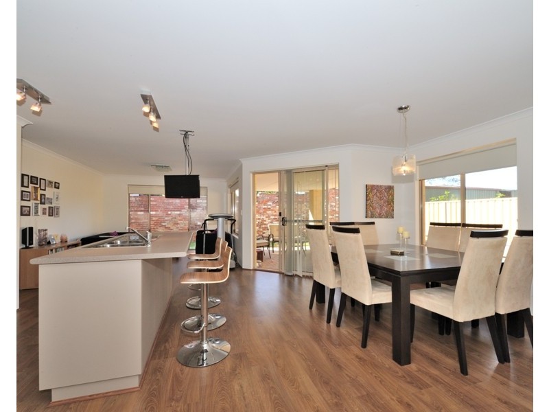 17A Hooson Way, Wilson WA 6107