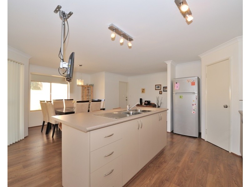 17A Hooson Way, Wilson WA 6107