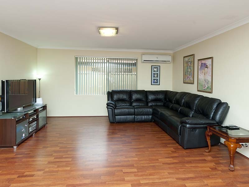 4/63  Palmerston Street, St James WA 6102