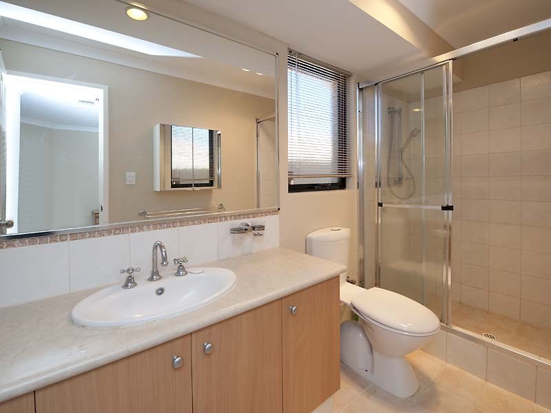 16 Vanderlin Crescent, Ridgewood WA 6030