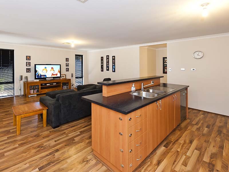 63  Centennial Avenue, Bertram WA 6167