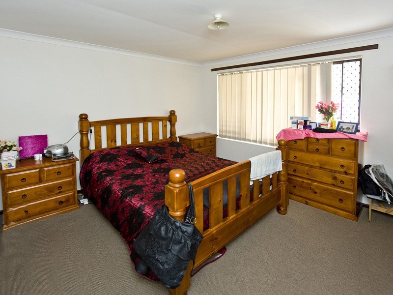 3 Liberton Place, Coodanup WA 6210