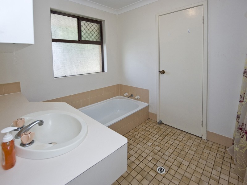 3 Liberton Place, Coodanup WA 6210