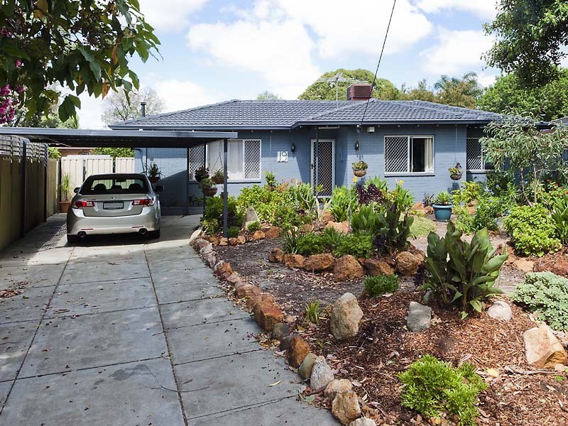 19  Kaduka  Way, Lynwood WA 6147