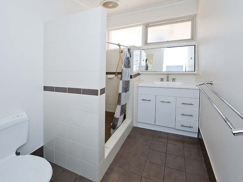 3 Cambus Court, Riverton WA 6148