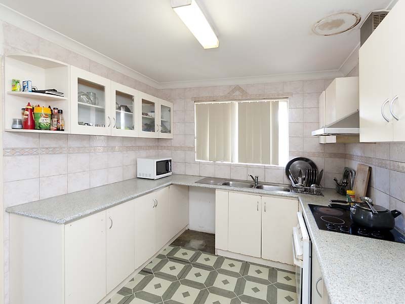 35 Alderley Square, Wilson WA 6107