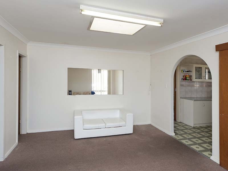 35 Alderley Square, Wilson WA 6107