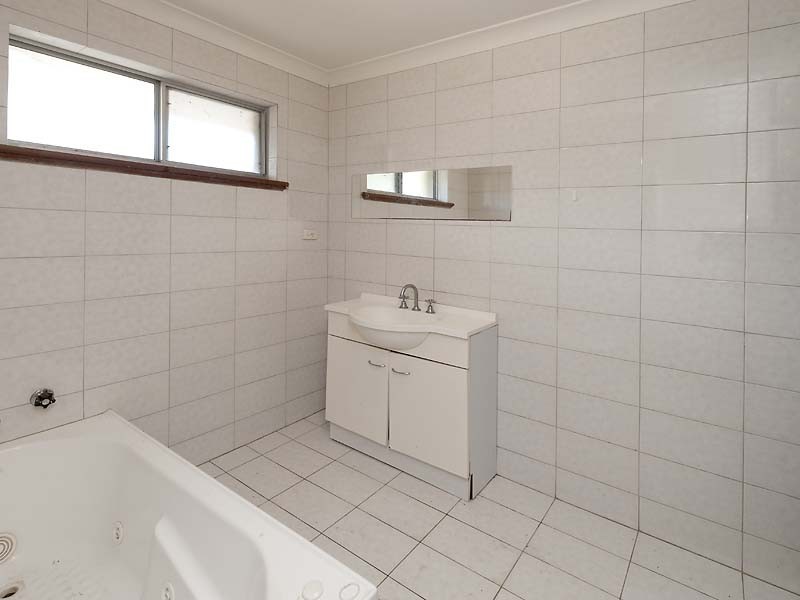 35 Alderley Square, Wilson WA 6107