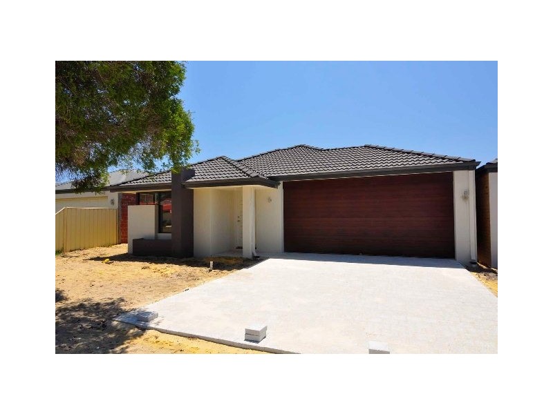 1/8 Betula Street, Riverton WA 6148