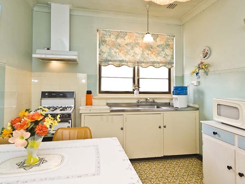 395  Berwick Street, St James WA 6102