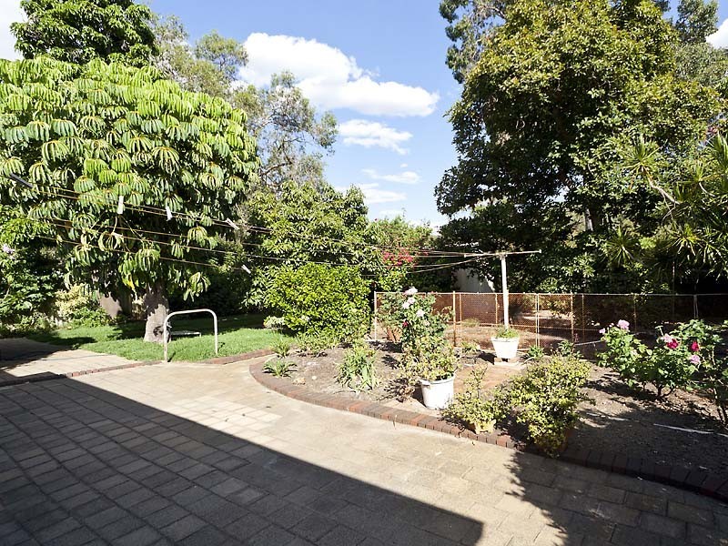 9 Perina Place, Wilson WA 6107